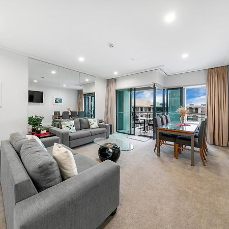 Sophisticated Spacious Apt W Stunning Harbour View Оукланд Екстериор снимка