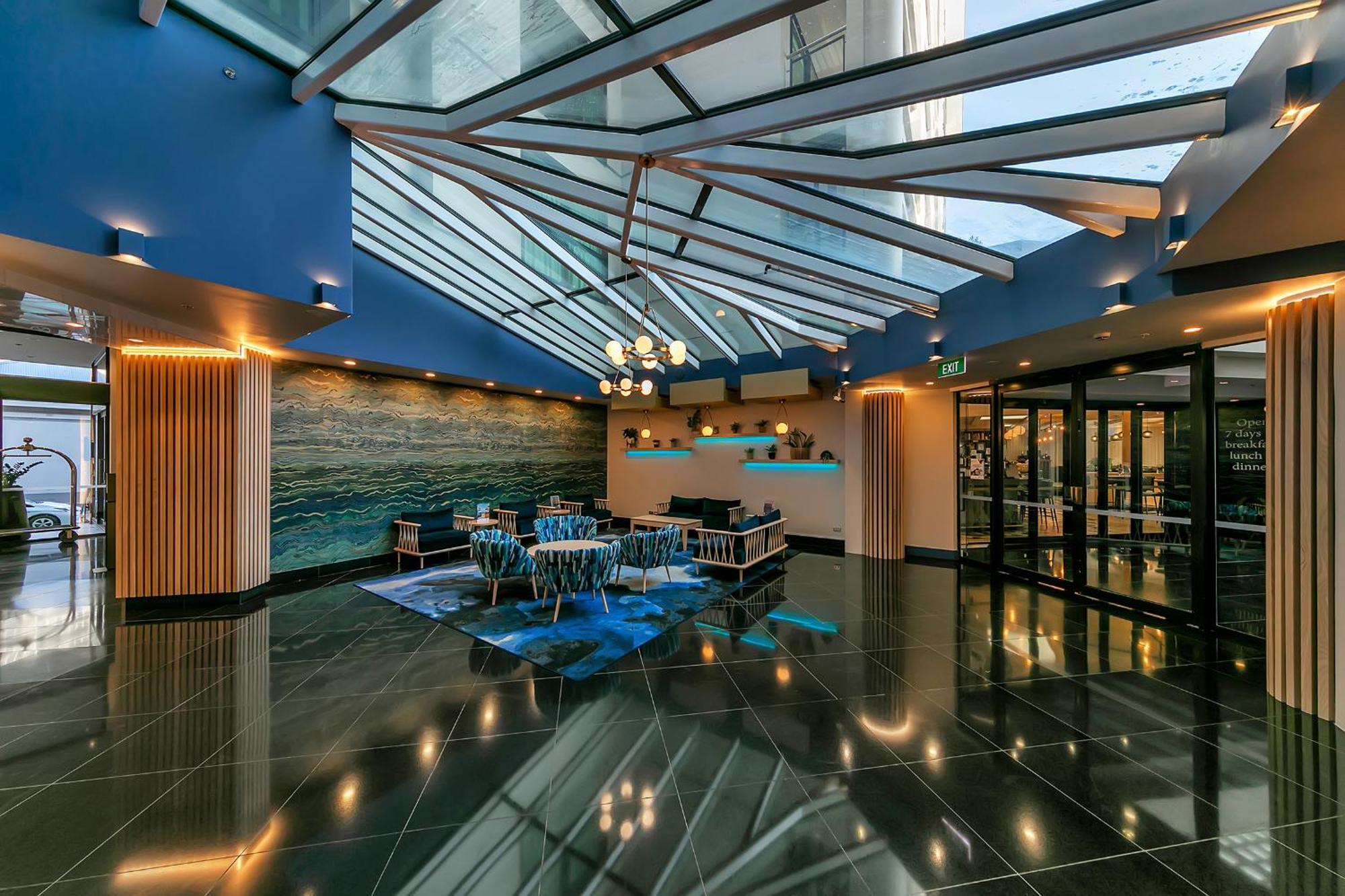 Sophisticated Spacious Apt W Stunning Harbour View Оукланд Екстериор снимка